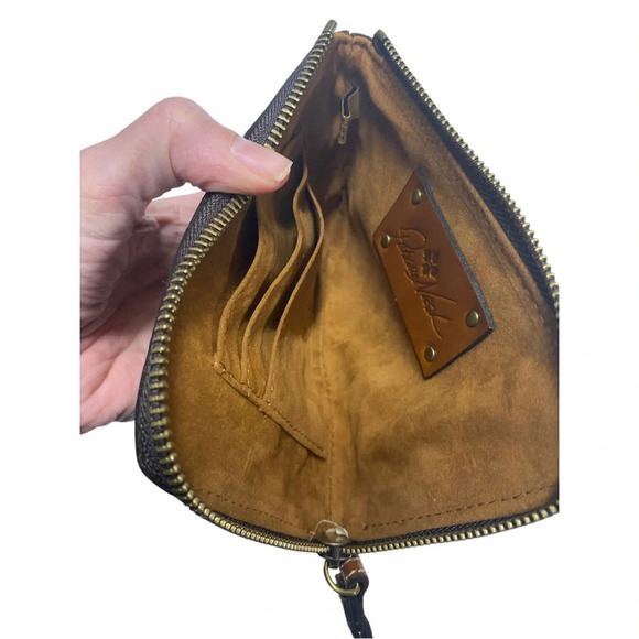 Patricia Nash wristlet leather waller 3/4 zip VGUC
